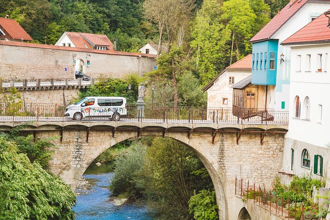 Bled & Bohinj lakes with Skofja Loka | Private trip from Ljubljana - From Ljubljana to two lakes, this is how to do it without stress