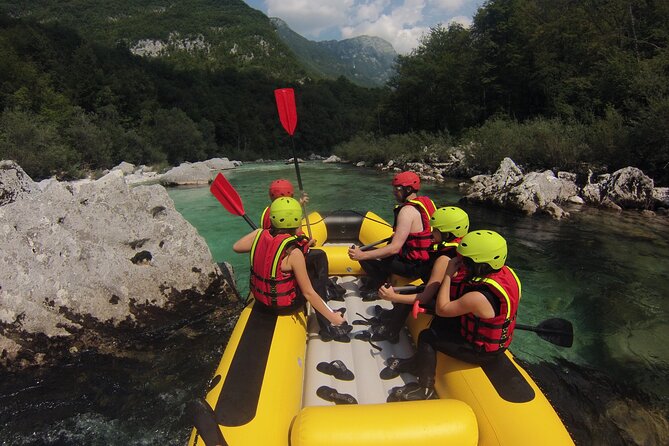 CLASSIC RAFTING on Soča river - The kit: what’s provided, what you must bring