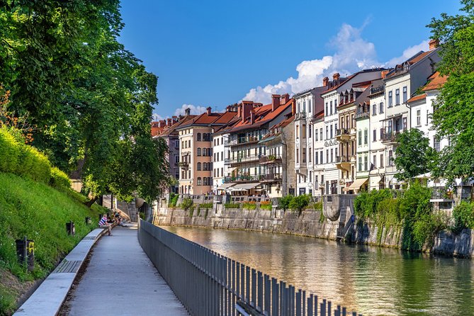 Exploring Ljubljana by Bicycle - The guide: what you gain from someone who can explain the city