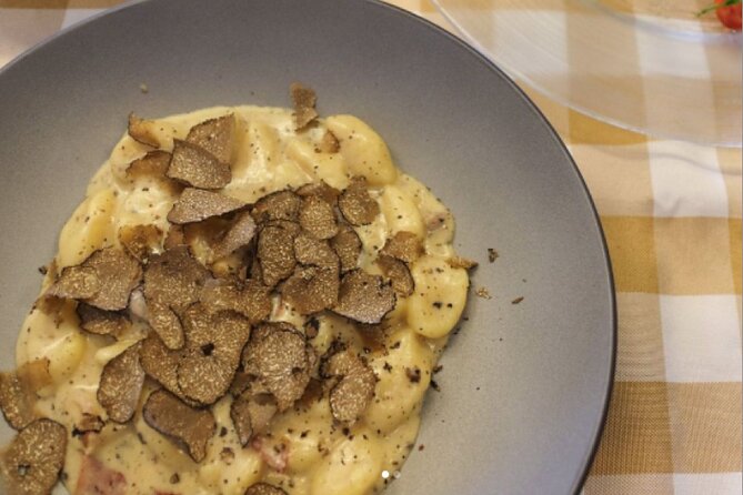 Food & Wine -> Gourmet tour in Piran - Tartini Square to a full-on Istrian tasting loop