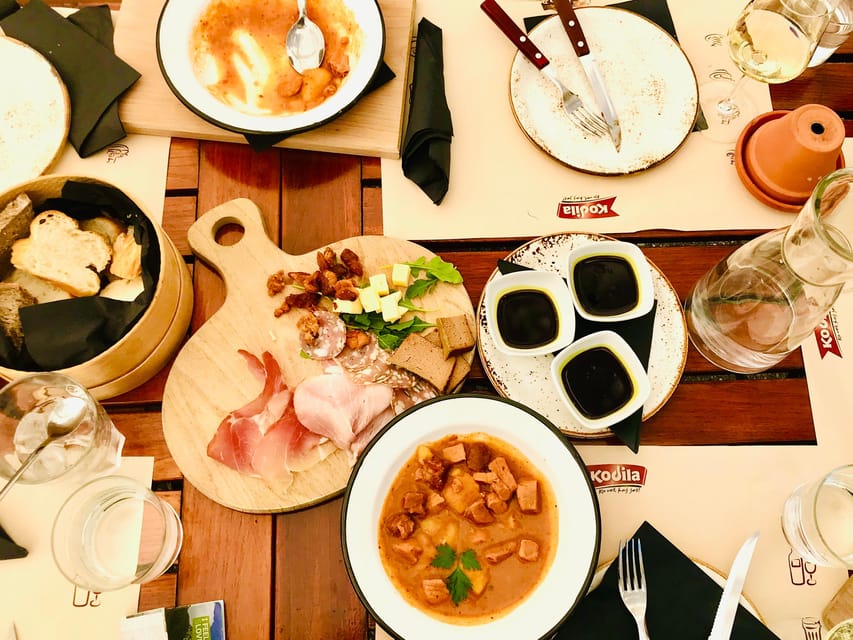 Food & Wine tour with a Sommelier - The tasting flow: 4+ local spots, paired food, and real progression