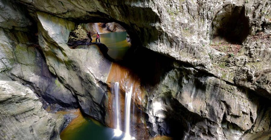 From Ljubljana: Škocjan UNESCO Caves and Piran Full-Day Trip - From Ljubljana to the Karst: what the minivan ride does for you