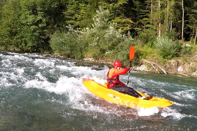 Kayaking in Bled - Mid-Route Stop and the Optional Cliff Jump