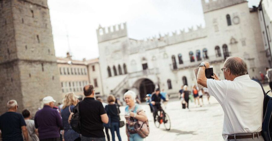 Koper Stroll & Taste - Cobbler Street: Where Craft, Gossip, and Trade Once Lived