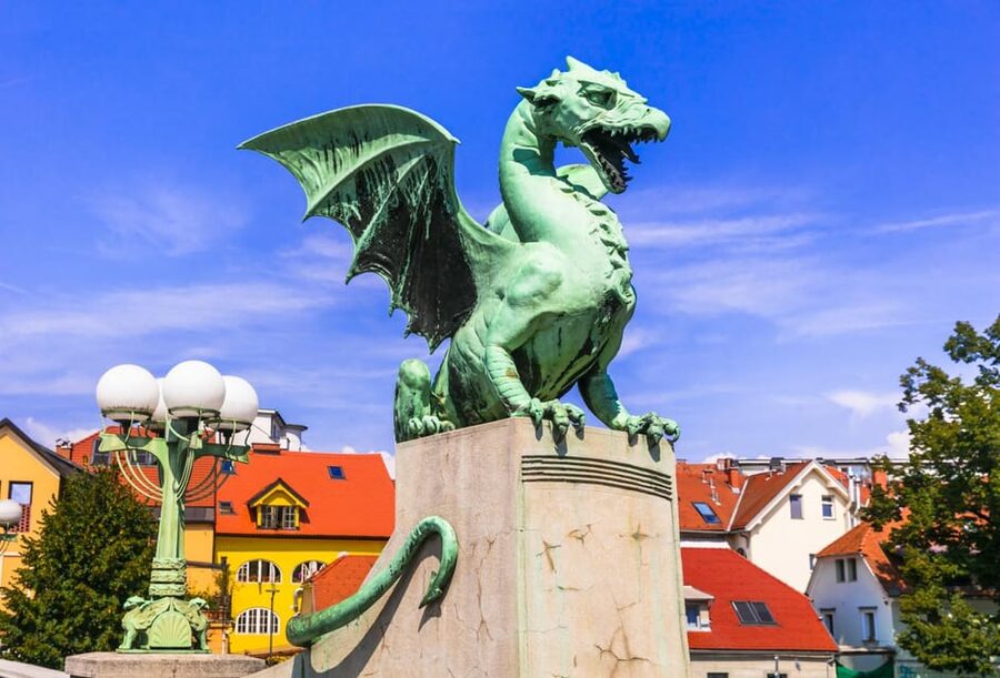 Ljubljana: 2h walking tour with local guide - Dragon Bridge and Butcher’s Bridge: Symbolic Ljubljana in Plain Sight