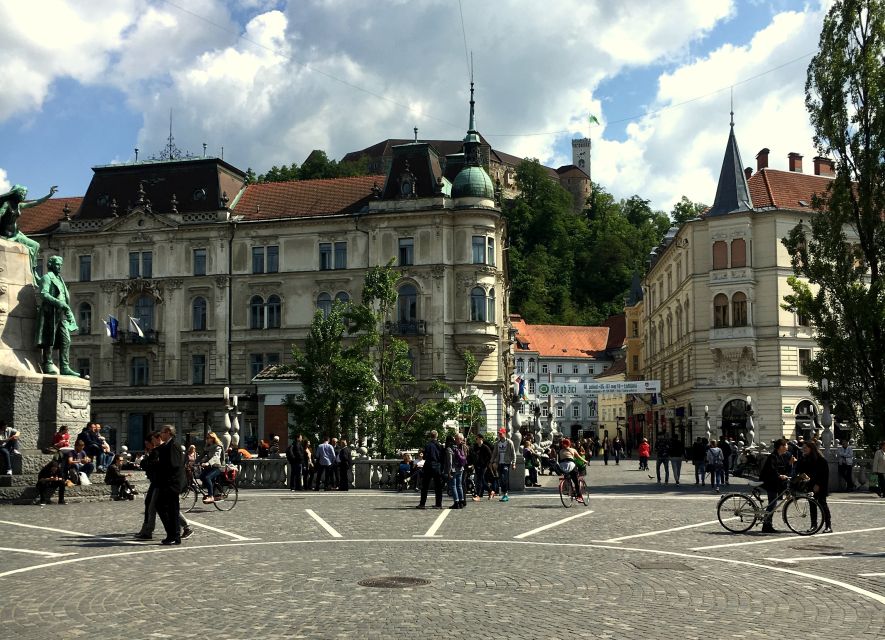 Ljubljana and Ljubljana Castle Sightseeing Tour - The Ljubljana Dragon photo stop: quick, fun, and well-placed