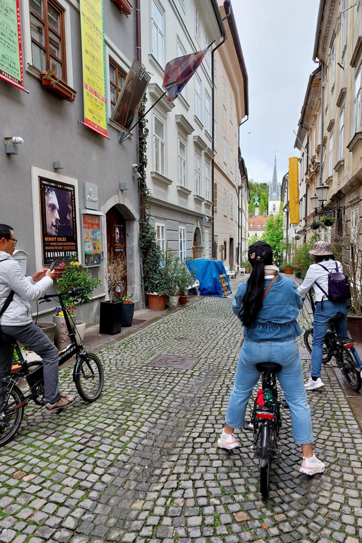 Ljubljana by E-Bike: Guided City Highlights Tour - District stops that feel local, not staged