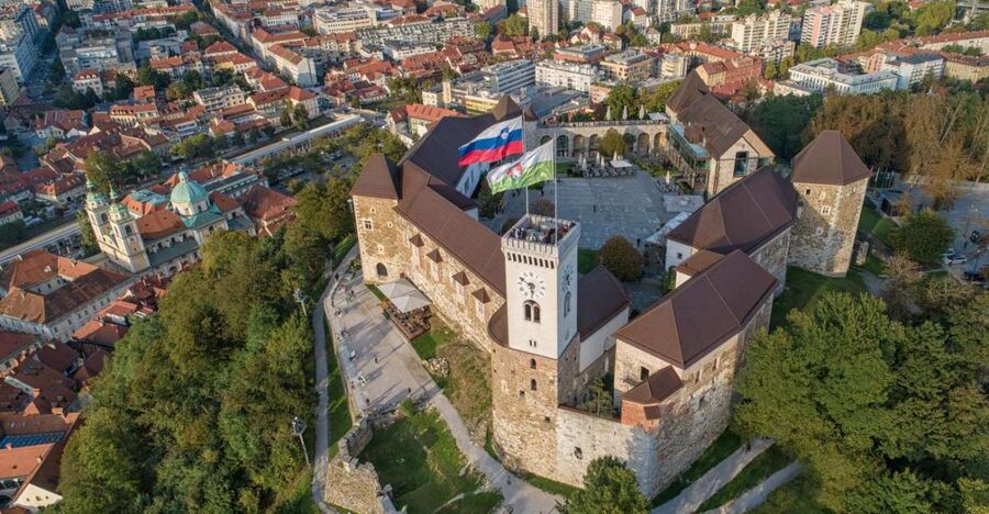 Ljubljana: Castle Entry Ticket with Optional Funicular Ride - Chapel of St George and medieval walls: what to notice