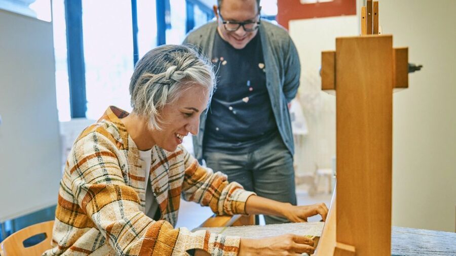 Ljubljana: Interactive Workshop with Experienced Weaver - Learning from Mojca Tomšič: patient instruction with real craft roots