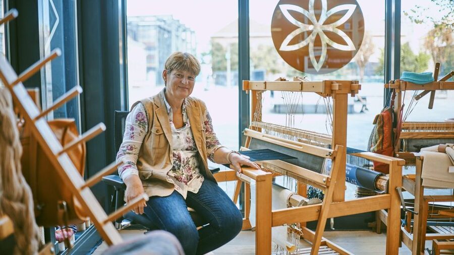 Ljubljana: Interactive Workshop with Experienced Weaver - Finding Tkalski atelje by the Slovene Ethnographic Museum entrance