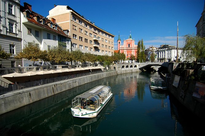 Ljubljana - Personalized Private Tour - Shoemaker’s Bridge: the small stop with a story behind it