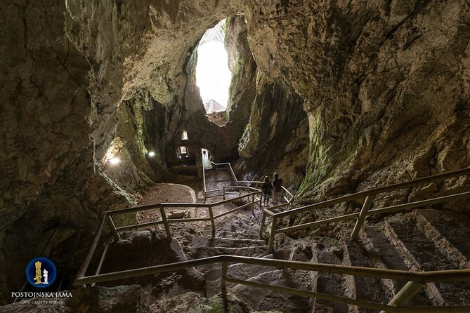 Ljubljana: Postojna cave & Predjama castle small group tour - From Ljubljana at 8:20, the day starts easy