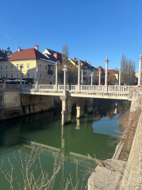 Ljubljana: Secrets of the Old Town & Ljubljana's people - Cathedral time and the Three Rivers Fountain