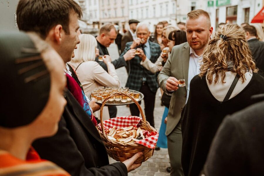 Ljubljana: Traditional Slovenian Dinner and Show - Key things to know before you go
