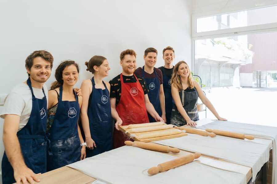 Ljubljana: Traditional Slovenian štrukelj Cooking Class - Your 3-hour plan: warm welcome, apron time, then hands-on cooking