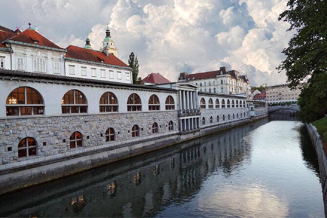 Ljubljana Walking Tour: Explore Top Sights & Hidden Gems - Stop 3: Central Market for everyday food and handmade goods