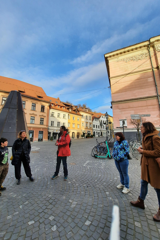 Ljubljana: Wonderful tour fun experience time history - Passing Calzzolai Bridge to City Hall, then Preseren Square into Market Square