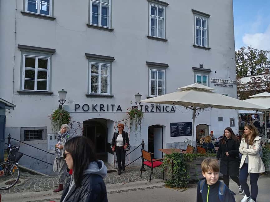 Ljubljana: Wonderful tour fun experience time history - Tromostovje: the longest stop and the best moment to slow down