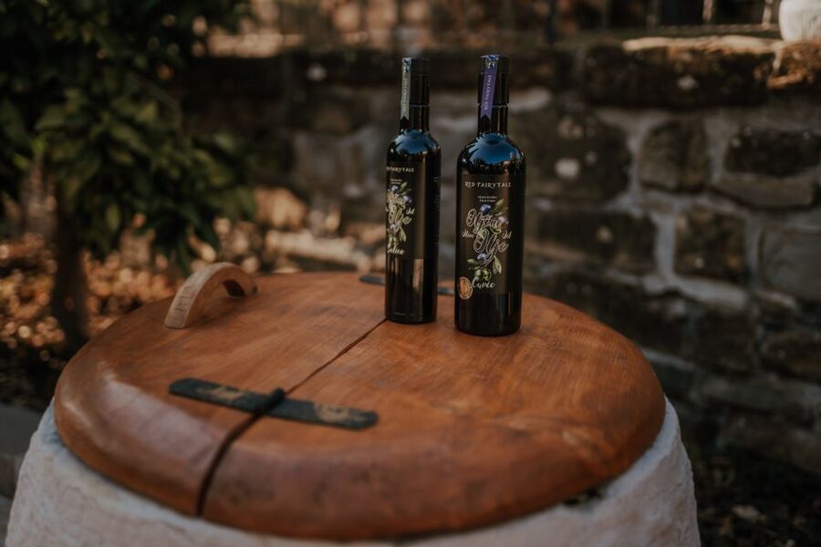 Olive Oil Tasting a Journey of Flavors and Aromas - Should You Book Red Fairytale Olive Oil Tasting?