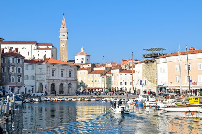 Piran Old Town Walking Tour - Ex Fontico (Sodna palaca), Town Hall, and Mestna loza: civic power map
