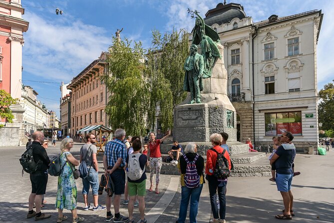 Private 3 hours walking Guided Immersion tour through Ljubljana - Old Town between the Ljubljanica and Castle Hill