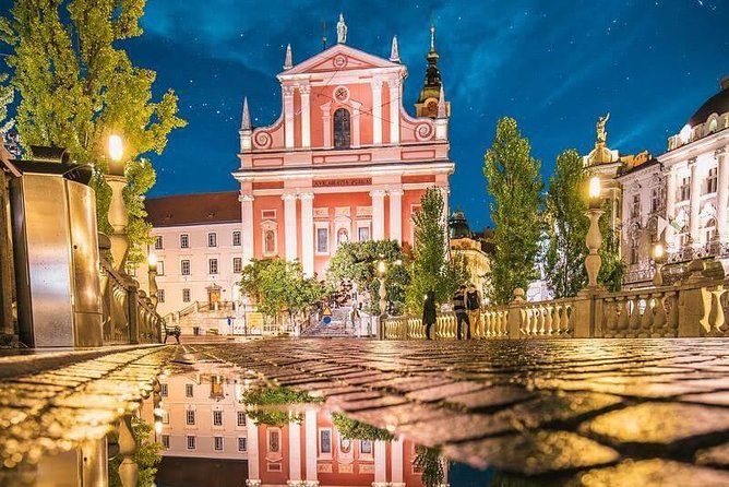 Private city tour of Ljubljana. 4 hours with a friendly and fun local guide. - Starting at the TIC, then building a “how Ljubljana works” route
