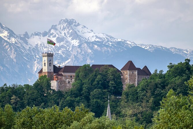 Private Tours in Slovenia from Koper - Ljubljana on a half-day scale: historical sights over beaches