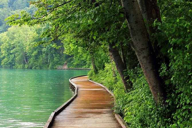 Slovenia in One Day: Lake Bled, Postojna Cave and Predjama Castle - Key things you’ll notice on this tour