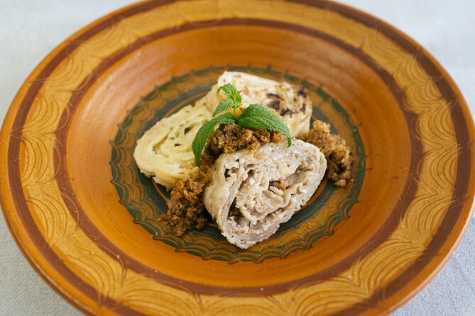sLOVEnian Strukelj Traditional Cooking Class - Your Dessert Finish: Buttered Breadcrumbs and Sweet White Vine