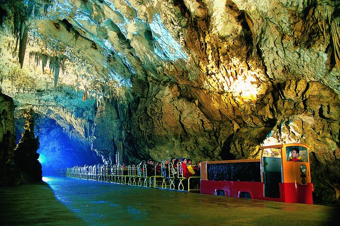 Tour to Postojna and Predjama Castle from Koper - Guide quality, from facts to pacing