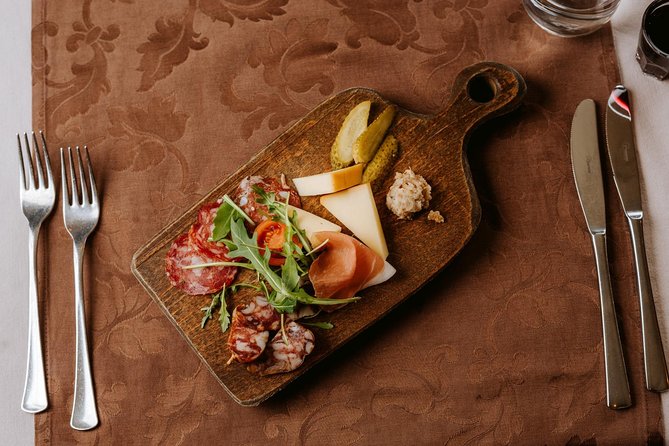 Traditional Slovenian Dinner and Show - Dinner that moves into the show: starter, soup, main, dessert
