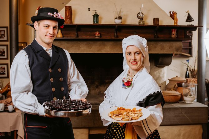 Traditional Slovenian Dinner and Show - Games and participation: why this format can be so memorable