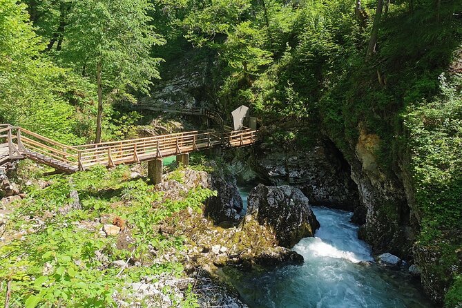 Vintgar gorge Transfer - Meet the Mamut shuttle in Bled, and how the plan works