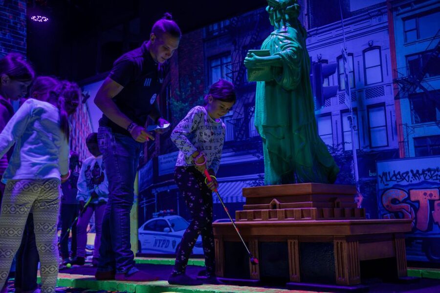 Woop! Glow golf: Ljubljana Btc City - Timing in Ljubljana: how to fit it into your day